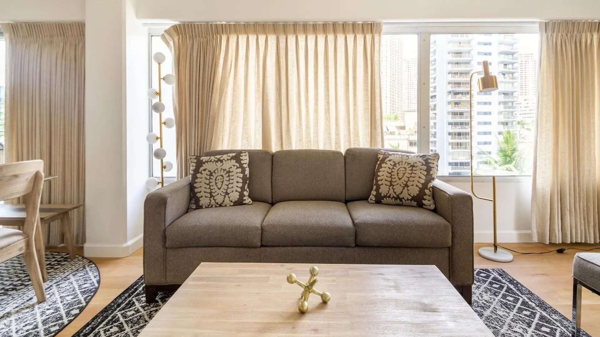 City And Palm View Oceanfront Bliss With Free Parking Honolulu Appartement